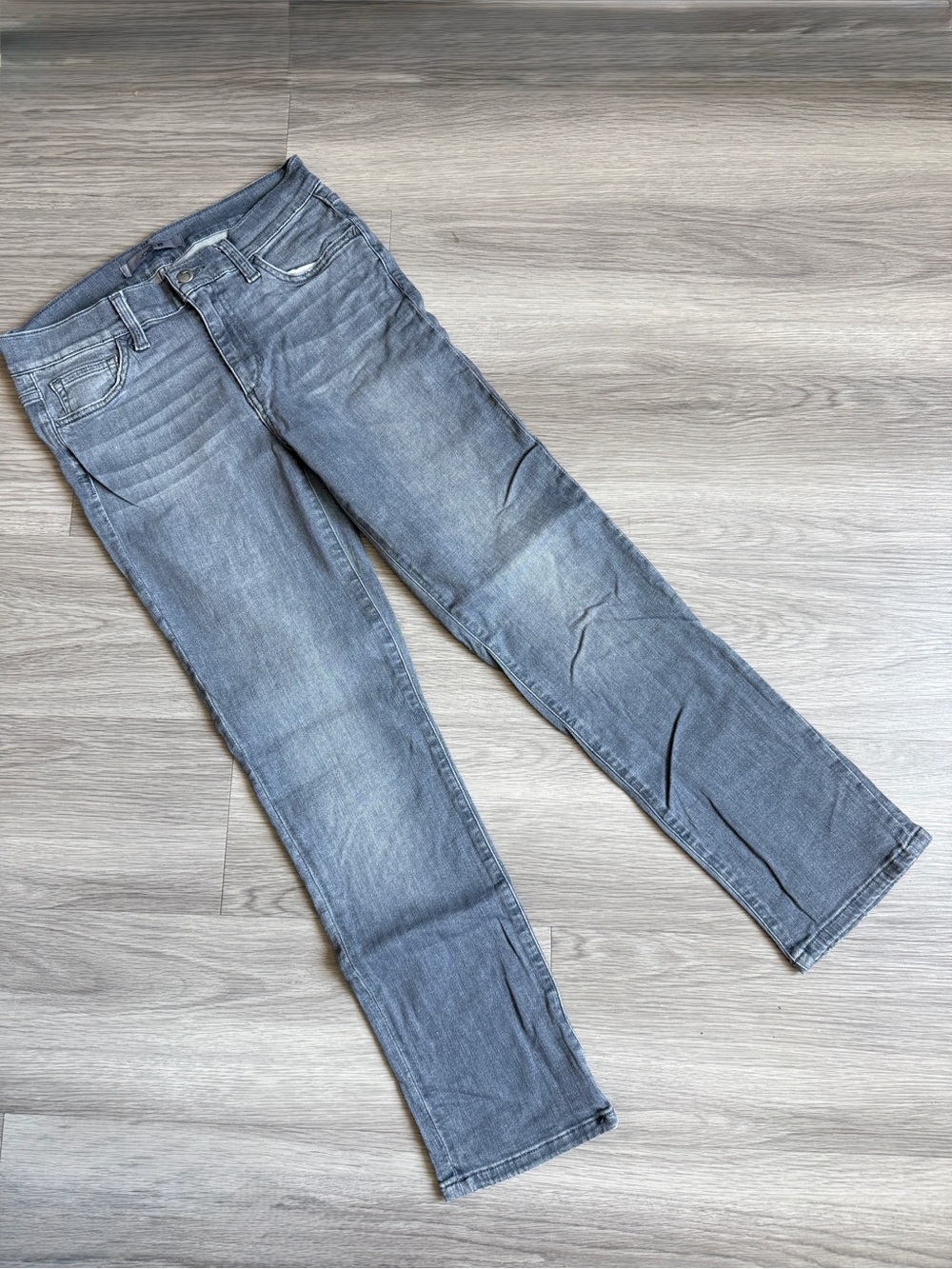Joe’s Jeans Europa Straight Jeans | Size 27 | Light Gray